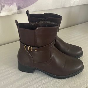 Brown ankle boot